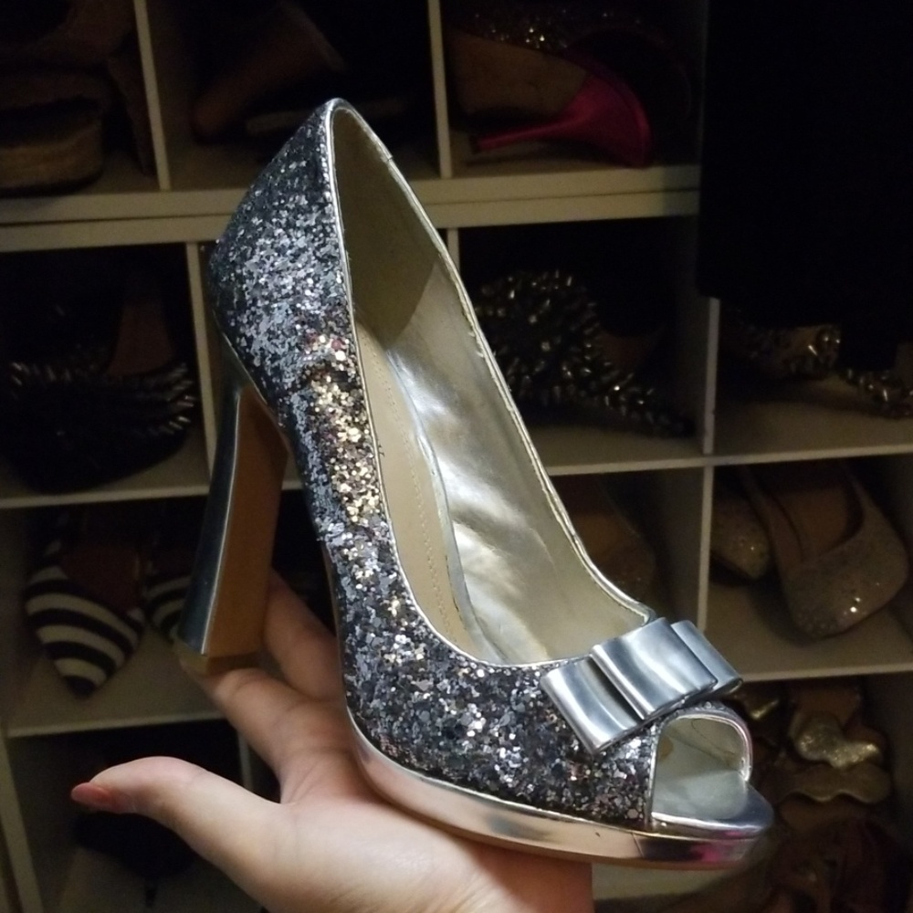 Sole Society Silver Glitter Pump Gel